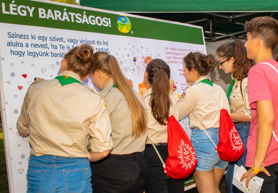 Az út a boldogsághoz a társadalomban